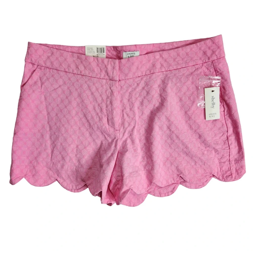 Crown & Ivy Womens Shorts Size 16 Solid Pink Barbie Shelby Scallop 4" Inseam NWT - Picture 1 of 11